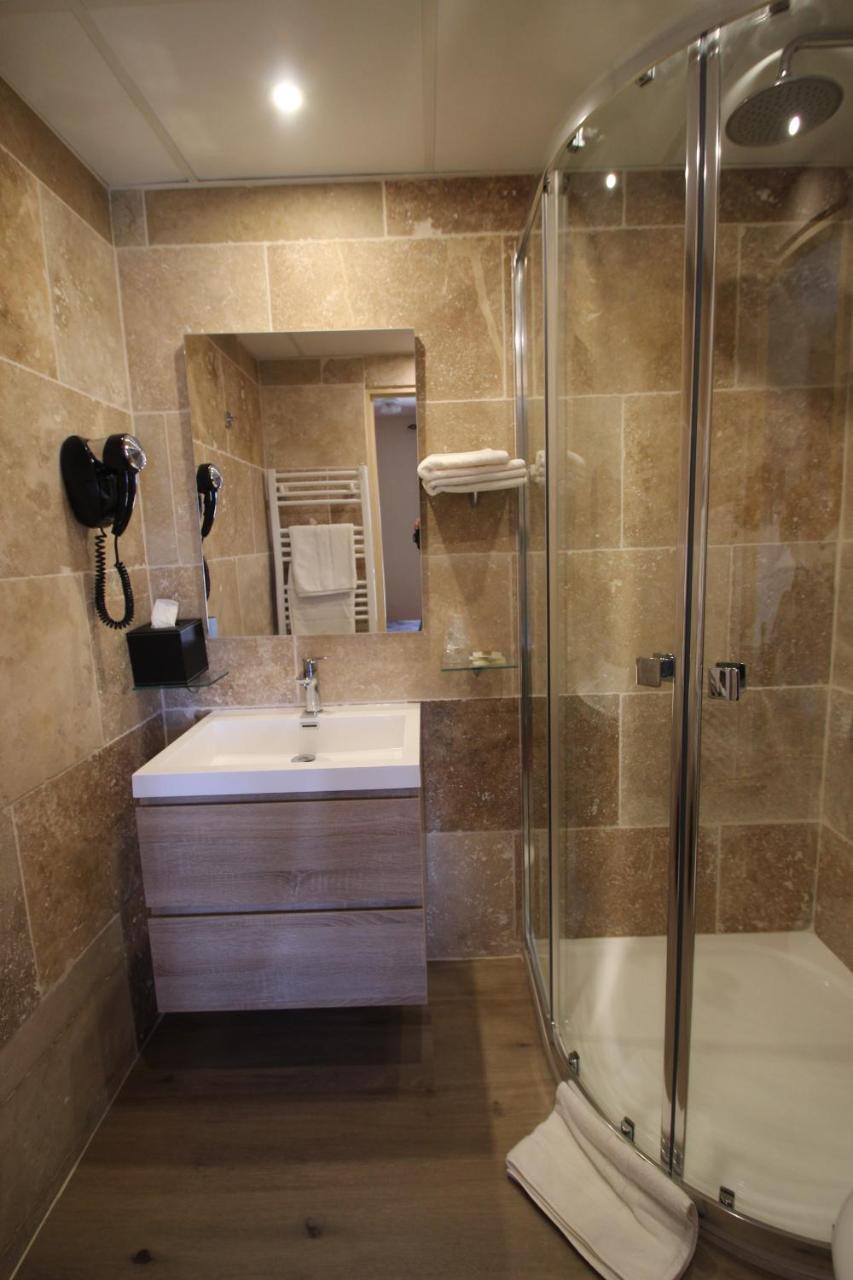 Hotel Le Valaurie Saint-Nazaire  Ngoại thất bức ảnh